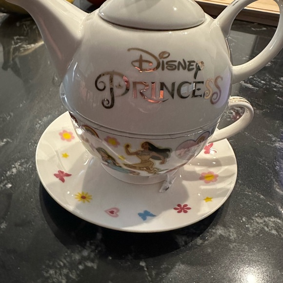 ❣️❣️ Disney Princess Teacup & Teapot ❣️❣️ - Picture 2 of 5